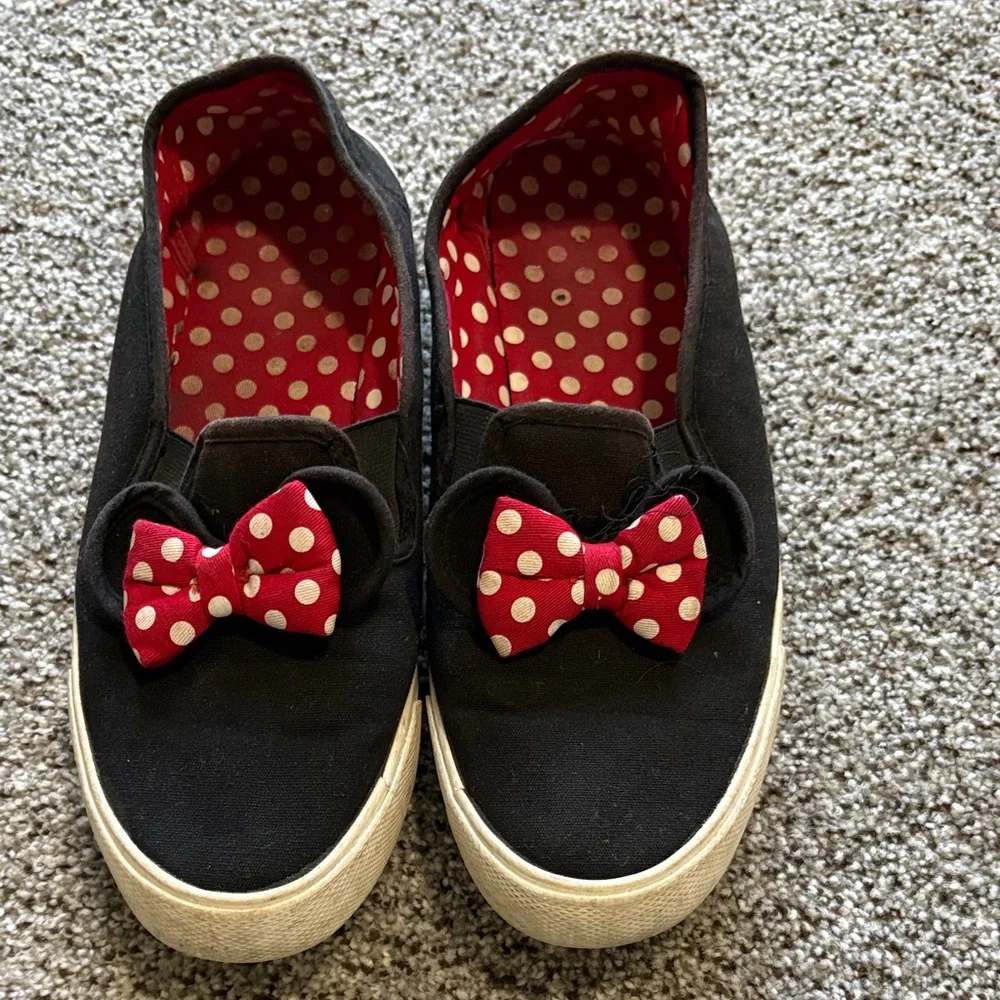 Girls Disney Minnie Mouse Black and Red Polka Dot Bow Sneakers